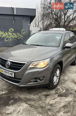 Внедорожник / Кроссовер Volkswagen Tiguan 2012 в Киеве