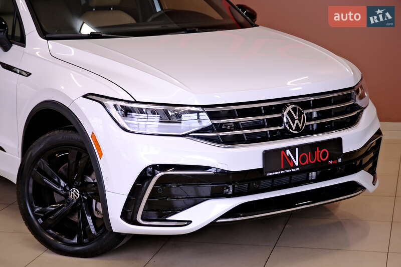 Внедорожник / Кроссовер Volkswagen Tiguan 2023 в Одессе
