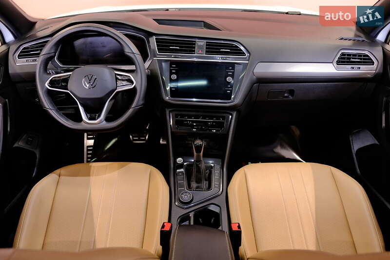 Внедорожник / Кроссовер Volkswagen Tiguan 2023 в Одессе
