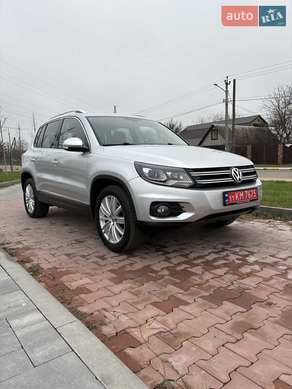 Позашляховик / Кросовер Volkswagen Tiguan 2015 в Бучі