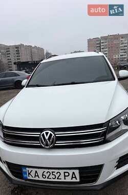 Внедорожник / Кроссовер Volkswagen Tiguan 2016 в Запорожье