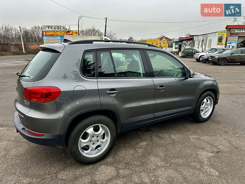 Внедорожник / Кроссовер Volkswagen Tiguan 2016 в Полтаве