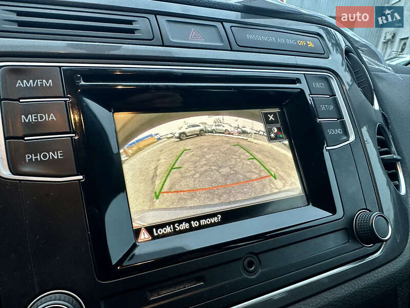 Внедорожник / Кроссовер Volkswagen Tiguan 2016 в Полтаве