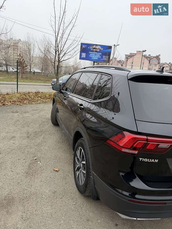 Внедорожник / Кроссовер Volkswagen Tiguan 2020 в Софиевской Борщаговке фото 8 Внедорожник / Кроссовер Volkswagen Tiguan 2020 в Софиевской Борщаговке