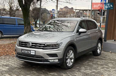 Внедорожник / Кроссовер Volkswagen Tiguan 2016 в Черновцах