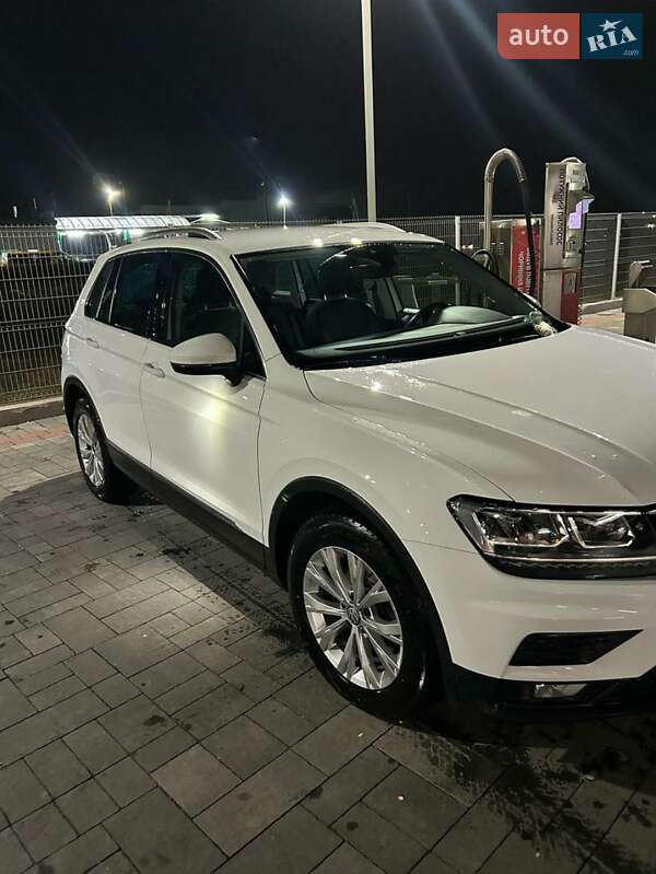 Позашляховик / Кросовер Volkswagen Tiguan 2020 в Хусті
