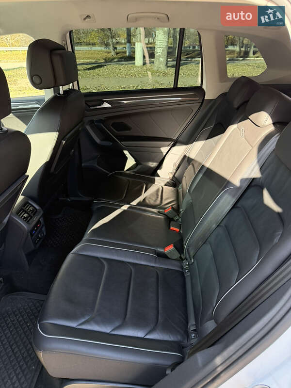 Внедорожник / Кроссовер Volkswagen Tiguan 2018 в Николаеве