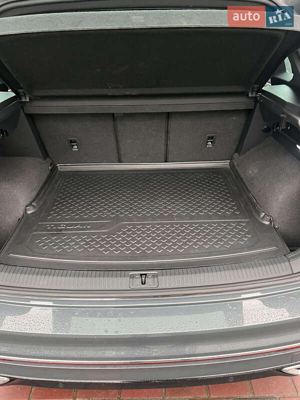 Внедорожник / Кроссовер Volkswagen Tiguan 2021 в Каменке