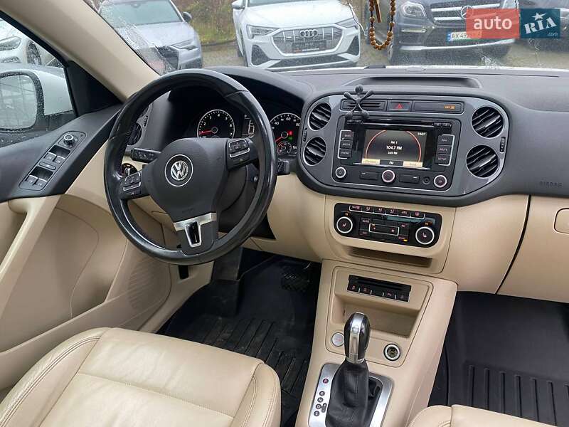 Внедорожник / Кроссовер Volkswagen Tiguan 2011 в Львове фото 10 Внедорожник / Кроссовер Volkswagen Tiguan 2011 в Львове