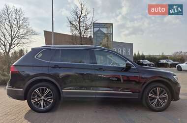 Внедорожник / Кроссовер Volkswagen Tiguan 2017 в Киеве