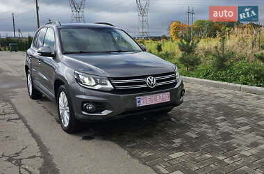 Внедорожник / Кроссовер Volkswagen Tiguan 2012 в Ровно