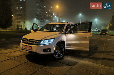Внедорожник / Кроссовер Volkswagen Tiguan 2017 в Львове