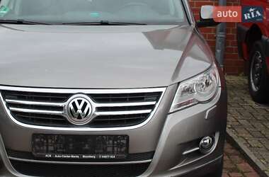 Внедорожник / Кроссовер Volkswagen Tiguan 2010 в Луцке
