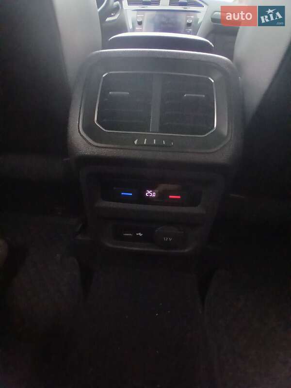 Внедорожник / Кроссовер Volkswagen Tiguan 2018 в Чернигове