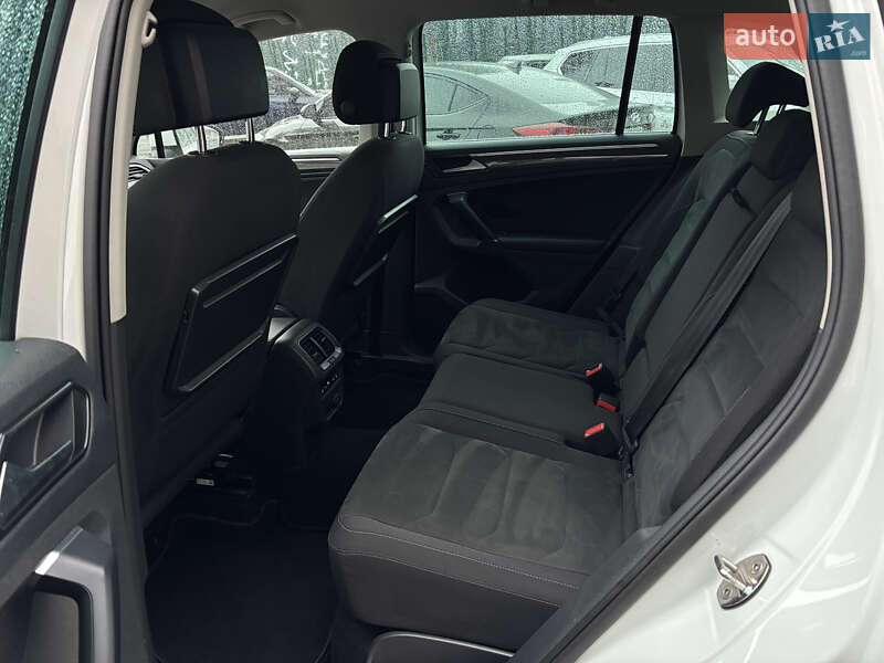 Внедорожник / Кроссовер Volkswagen Tiguan 2017 в Киеве фото 48 Внедорожник / Кроссовер Volkswagen Tiguan 2017 в Киеве