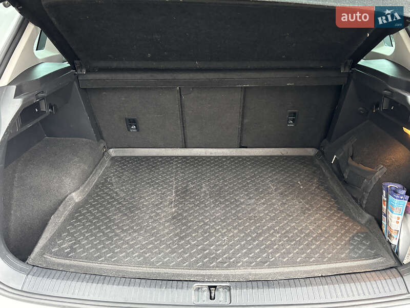 Внедорожник / Кроссовер Volkswagen Tiguan 2017 в Киеве фото 64 Внедорожник / Кроссовер Volkswagen Tiguan 2017 в Киеве