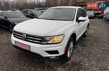 Внедорожник / Кроссовер Volkswagen Tiguan 2018 в Киеве