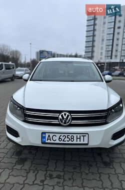 Внедорожник / Кроссовер Volkswagen Tiguan 2017 в Луцке