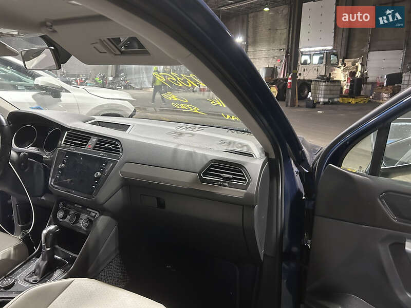 Внедорожник / Кроссовер Volkswagen Tiguan 2018 в Луцке