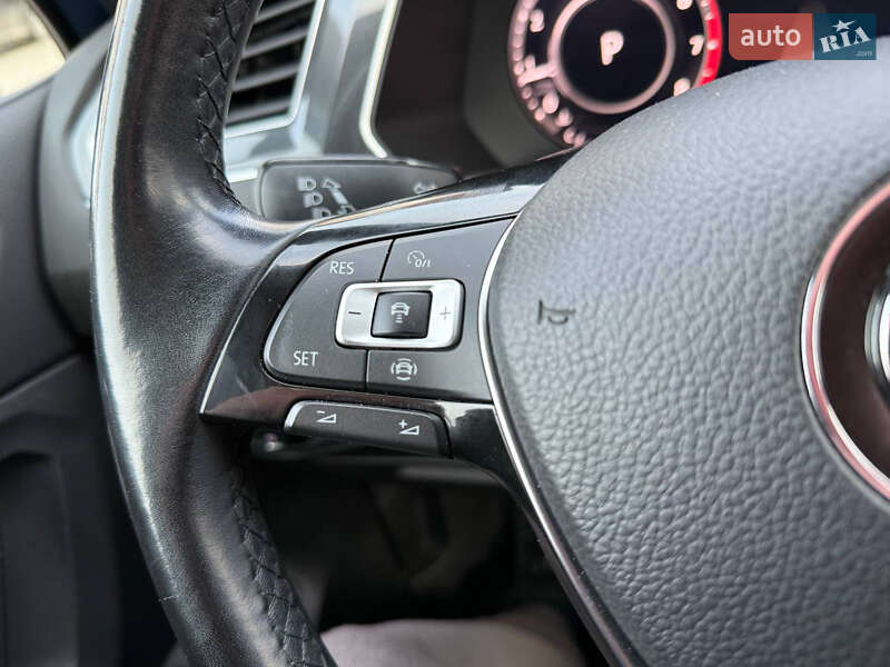 Внедорожник / Кроссовер Volkswagen Tiguan 2019 в Киеве