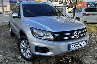 Внедорожник / Кроссовер Volkswagen Tiguan 2016 в Харькове