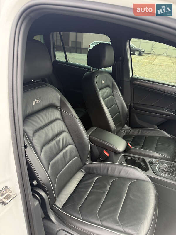 Внедорожник / Кроссовер Volkswagen Tiguan 2017 в Мукачево