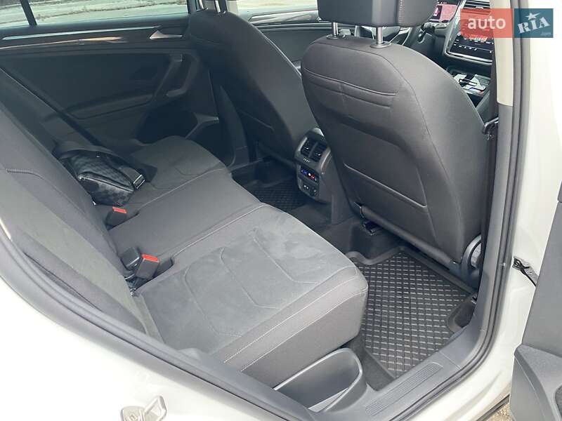 Внедорожник / Кроссовер Volkswagen Tiguan 2021 в Киеве фото 25 Внедорожник / Кроссовер Volkswagen Tiguan 2021 в Киеве