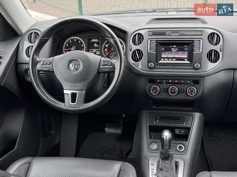 Внедорожник / Кроссовер Volkswagen Tiguan 2016 в Киеве