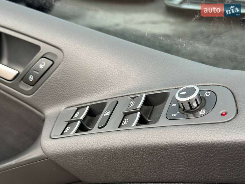 Внедорожник / Кроссовер Volkswagen Tiguan 2010 в Харькове фото 37 Внедорожник / Кроссовер Volkswagen Tiguan 2010 в Харькове