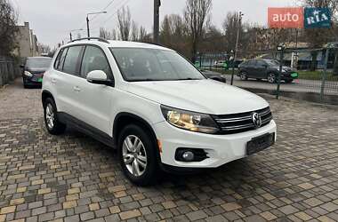 Позашляховик / Кросовер Volkswagen Tiguan 2016 в Одесі