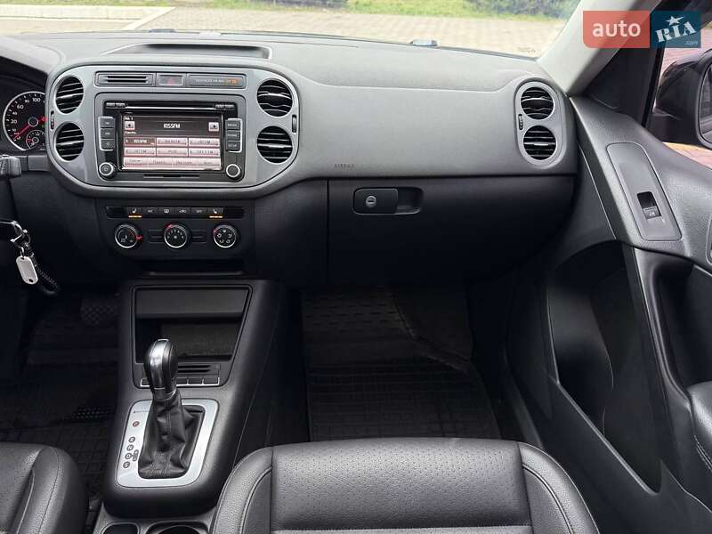 Позашляховик / Кросовер Volkswagen Tiguan 2014 в Києві
