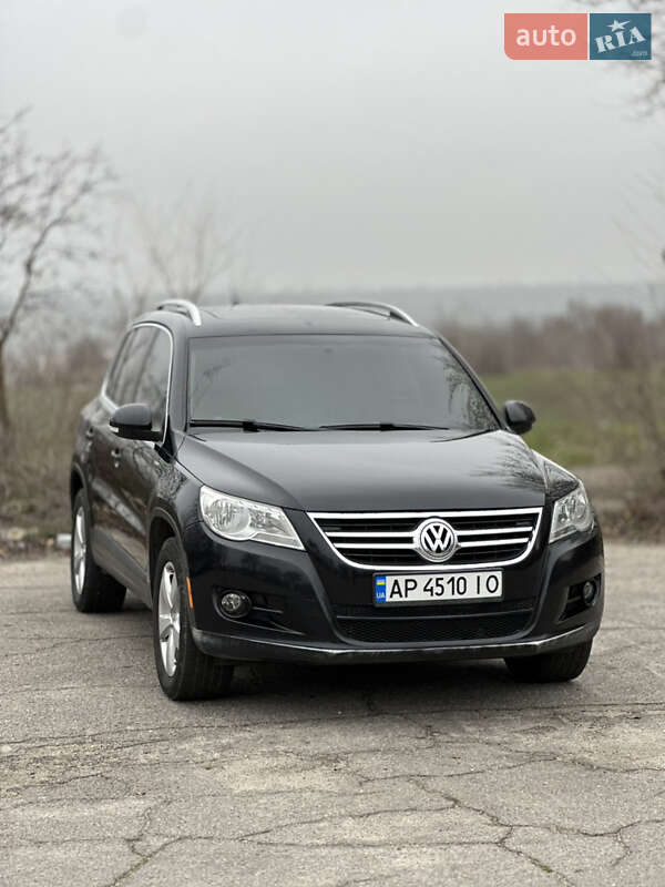 Volkswagen Tiguan 2010 Volkswagen Tiguan 2010