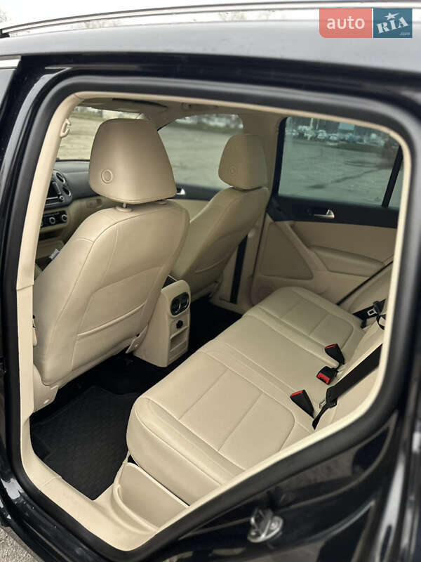 Внедорожник / Кроссовер Volkswagen Tiguan 2010 в Запорожье фото 16 Внедорожник / Кроссовер Volkswagen Tiguan 2010 в Запорожье