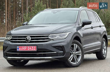 Внедорожник / Кроссовер Volkswagen Tiguan 2020 в Ковеле