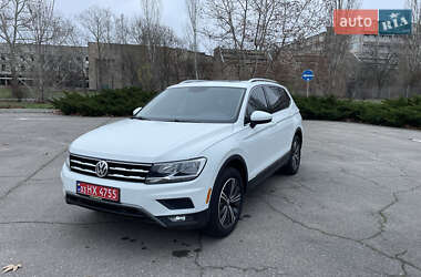 Внедорожник / Кроссовер Volkswagen Tiguan 2019 в Днепре