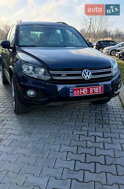 Внедорожник / Кроссовер Volkswagen Tiguan 2016 в Полтаве