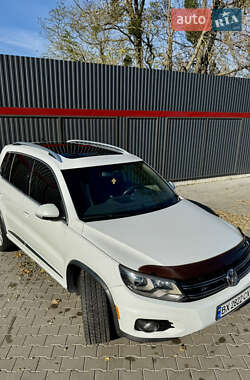 Позашляховик / Кросовер Volkswagen Tiguan 2014 в Полонному