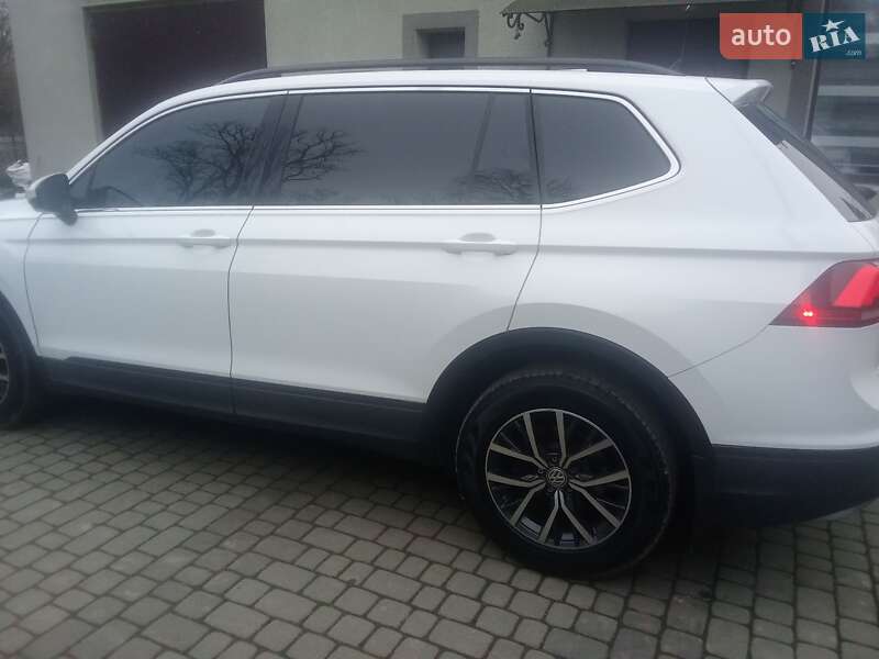 Внедорожник / Кроссовер Volkswagen Tiguan 2019 в Львове фото 13 Внедорожник / Кроссовер Volkswagen Tiguan 2019 в Львове