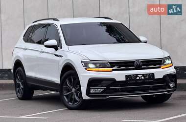 Внедорожник / Кроссовер Volkswagen Tiguan 2018 в Киеве