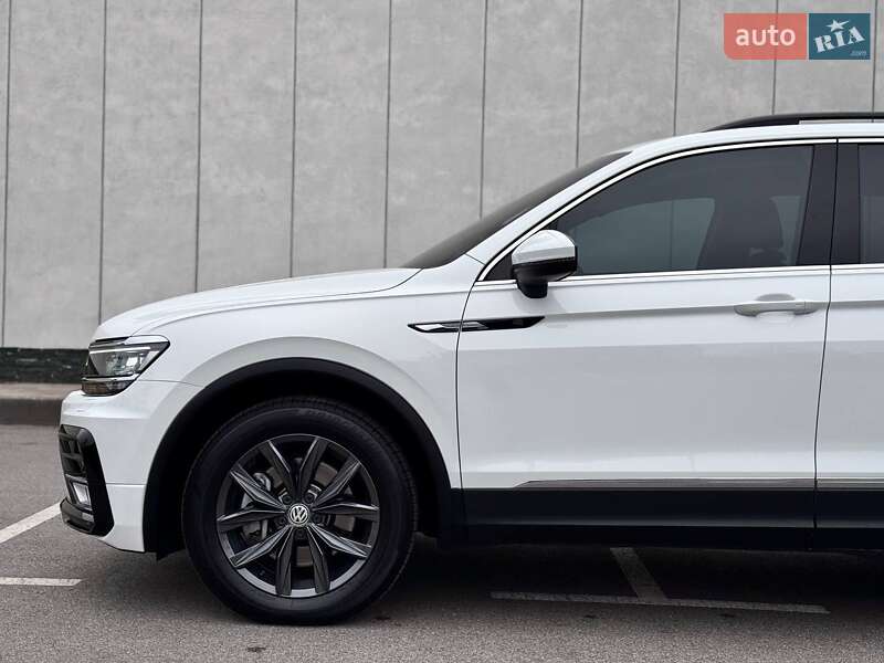 Внедорожник / Кроссовер Volkswagen Tiguan 2018 в Киеве фото 9 Внедорожник / Кроссовер Volkswagen Tiguan 2018 в Киеве