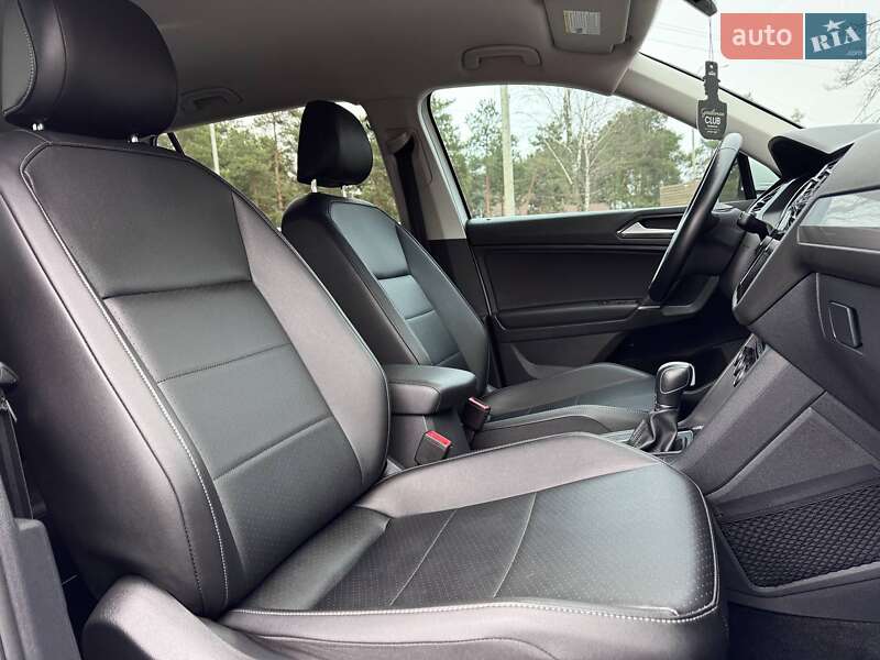Внедорожник / Кроссовер Volkswagen Tiguan 2018 в Киеве фото 26 Внедорожник / Кроссовер Volkswagen Tiguan 2018 в Киеве