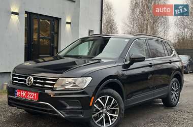 Внедорожник / Кроссовер Volkswagen Tiguan 2019 в Любешове
