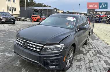 Позашляховик / Кросовер Volkswagen Tiguan 2018 в Львові