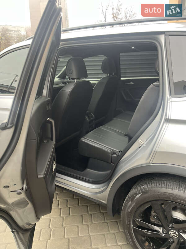 Внедорожник / Кроссовер Volkswagen Tiguan 2022 в Днепре