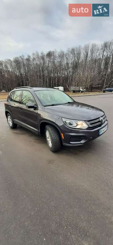 Volkswagen Tiguan 2015
