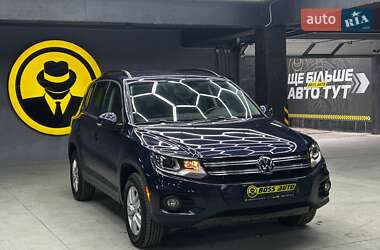 Внедорожник / Кроссовер Volkswagen Tiguan 2016 в Черновцах