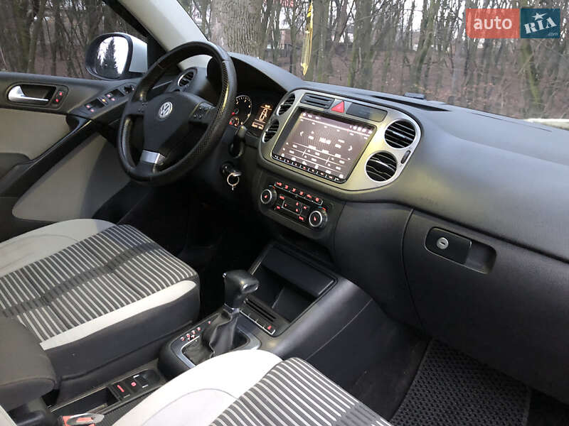 Внедорожник / Кроссовер Volkswagen Tiguan 2009 в Черновцах фото 13 Внедорожник / Кроссовер Volkswagen Tiguan 2009 в Черновцах