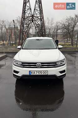 Позашляховик / Кросовер Volkswagen Tiguan 2020 в Києві