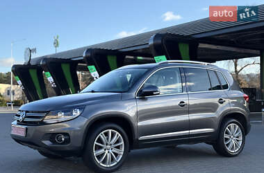 Внедорожник / Кроссовер Volkswagen Tiguan 2016 в Киеве