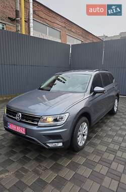 Позашляховик / Кросовер Volkswagen Tiguan 2019 в Хмельницькому